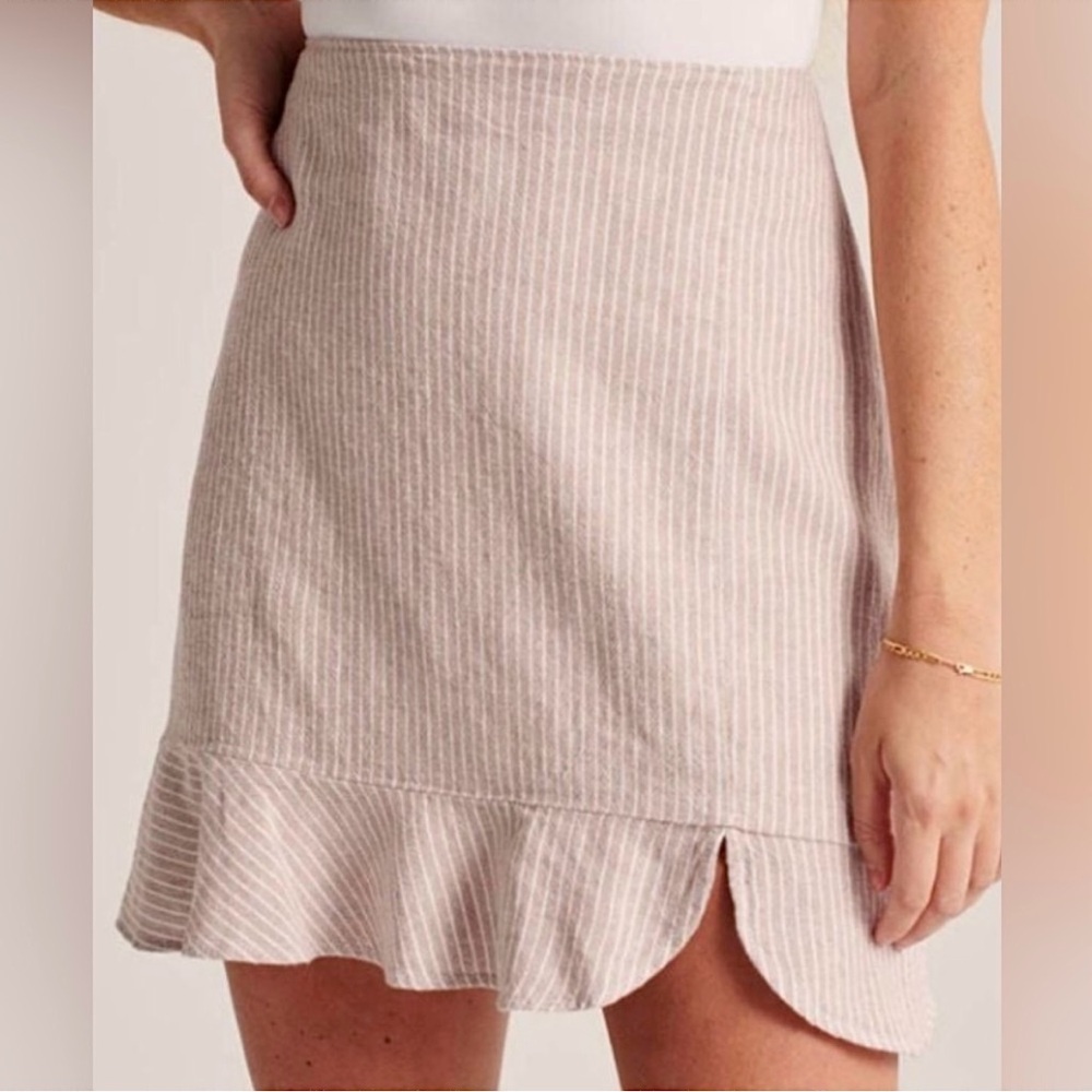 NWT Abercrombie Mini Skirt